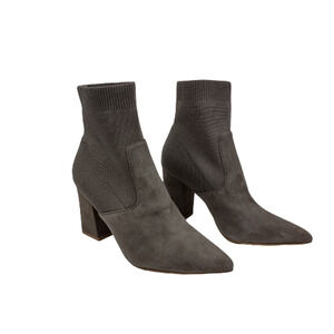 STEVE MADDEN Reece Sock Bootie Size 9M